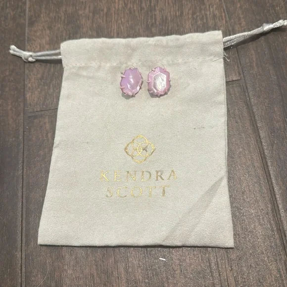Rare Kendra Scott Morgan earrings - Picture 2 of 3